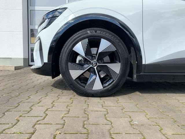 Fahrzeugbild eines Renault Megane E-TECH