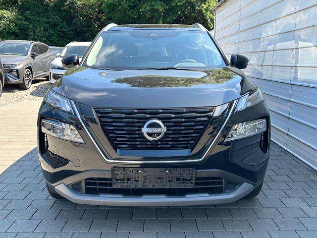 Fahrzeugbild eines Nissan X-TRAIL