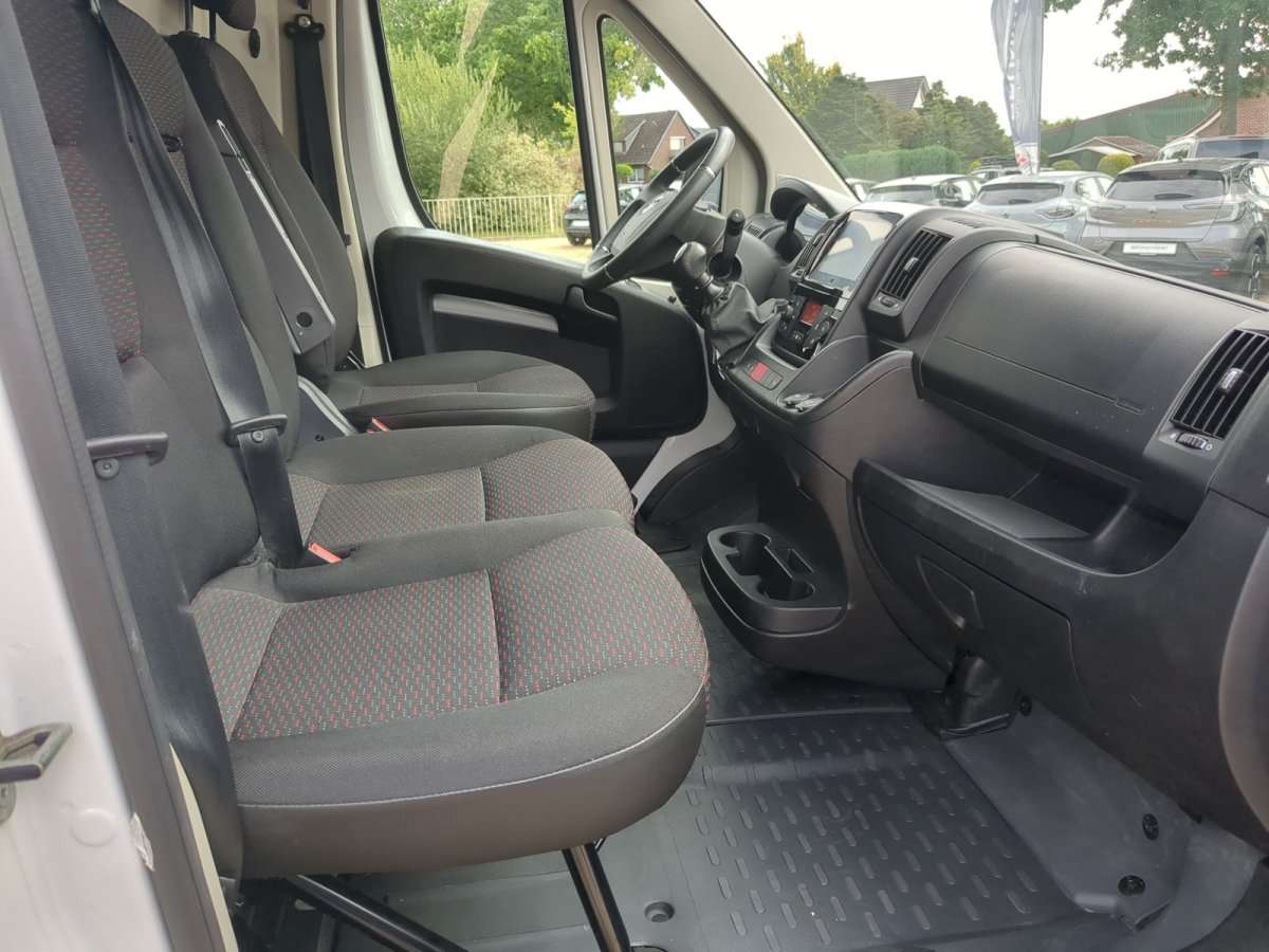 Fahrzeugbild eines Opel Movano