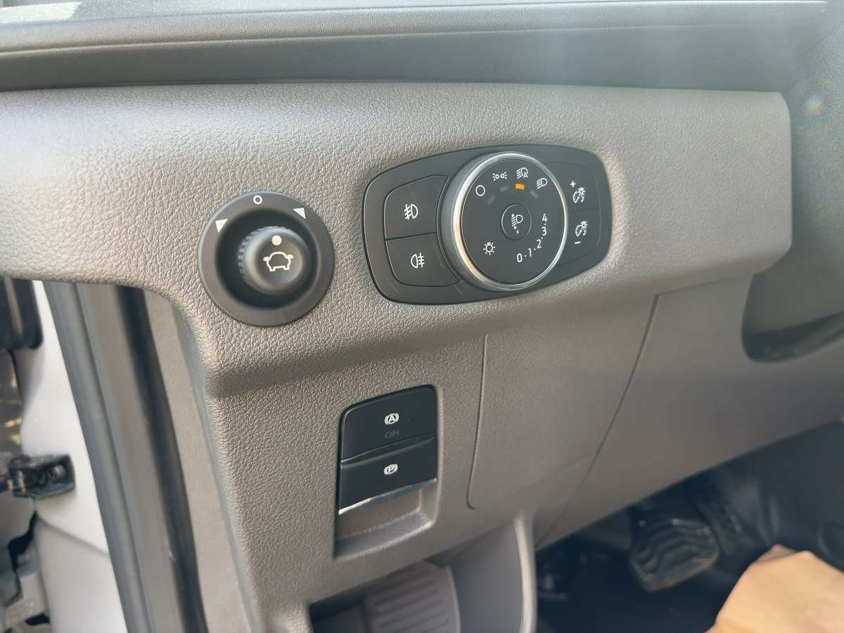 Fahrzeugbild eines Ford Transit