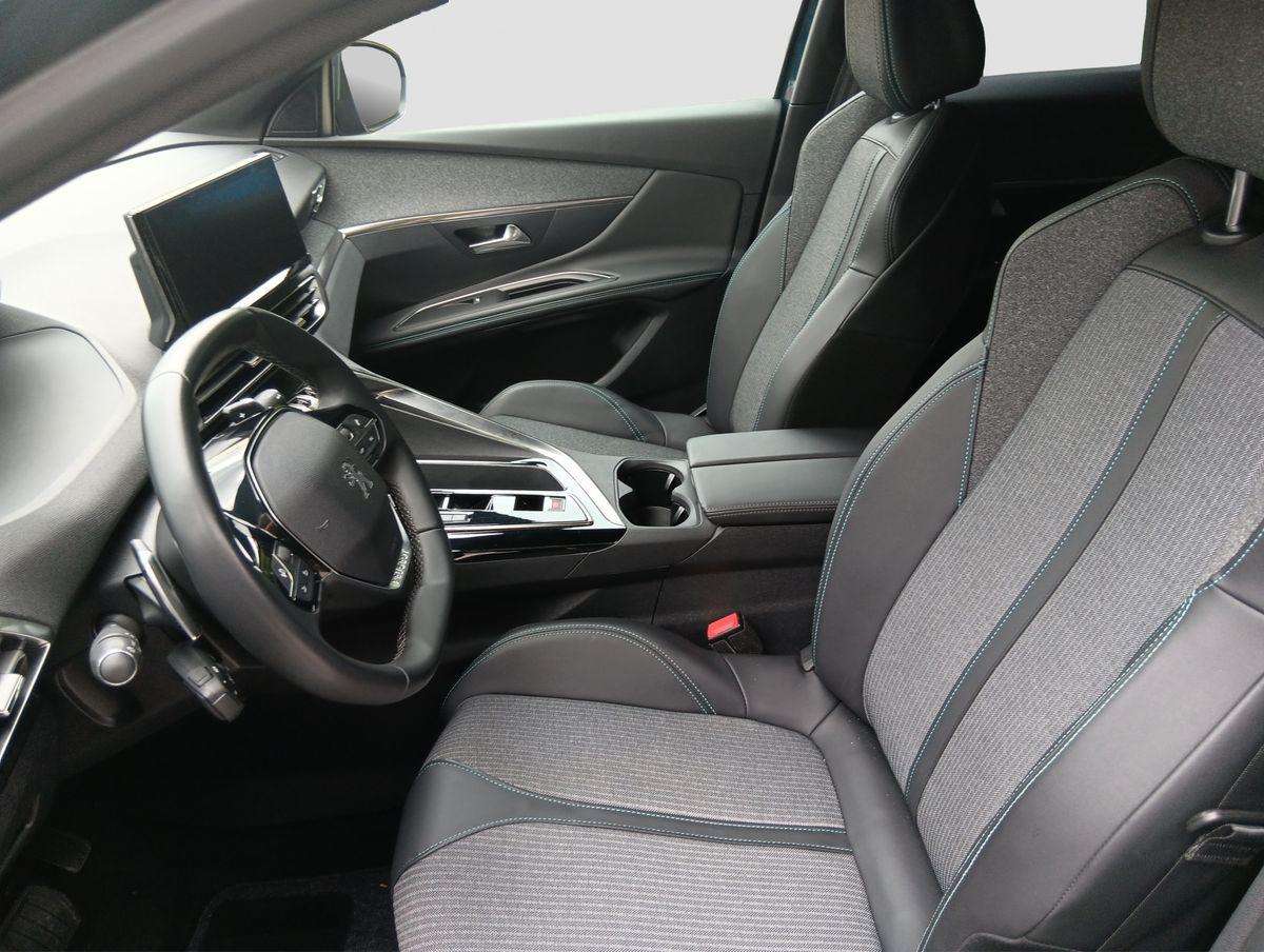 Fahrzeugbild eines Peugeot 3008