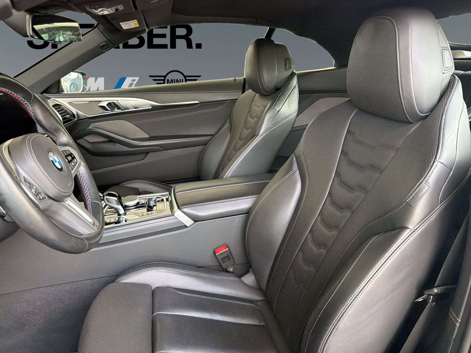Fahrzeugbild eines BMW 8er-Reihe