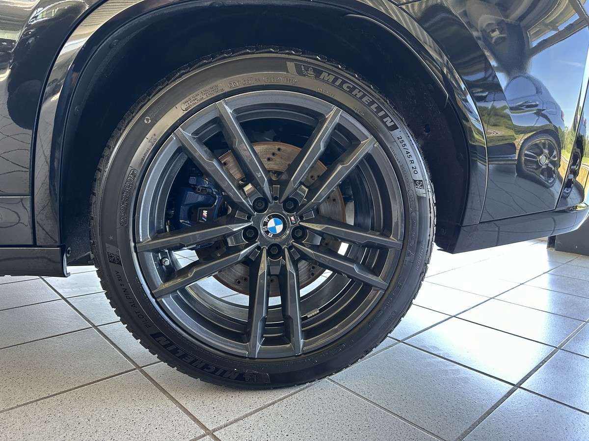 Fahrzeugbild eines BMW X4