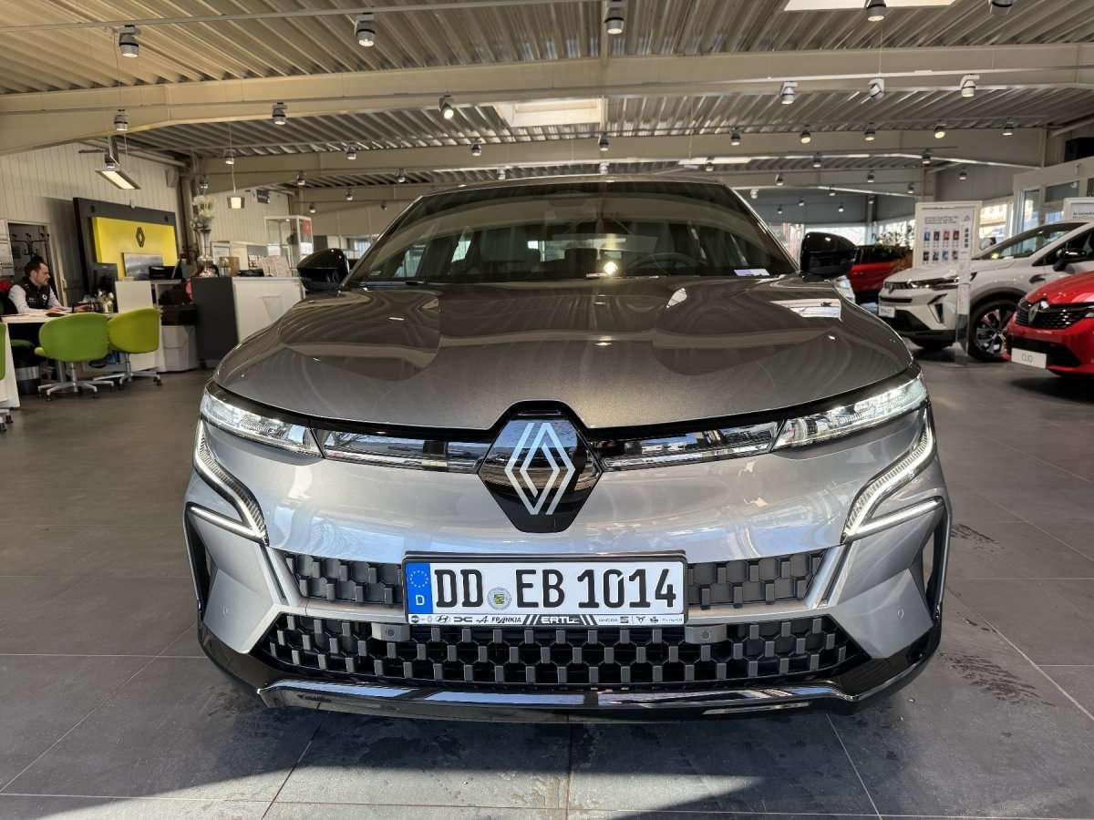 Fahrzeugbild eines Renault Megane E-TECH