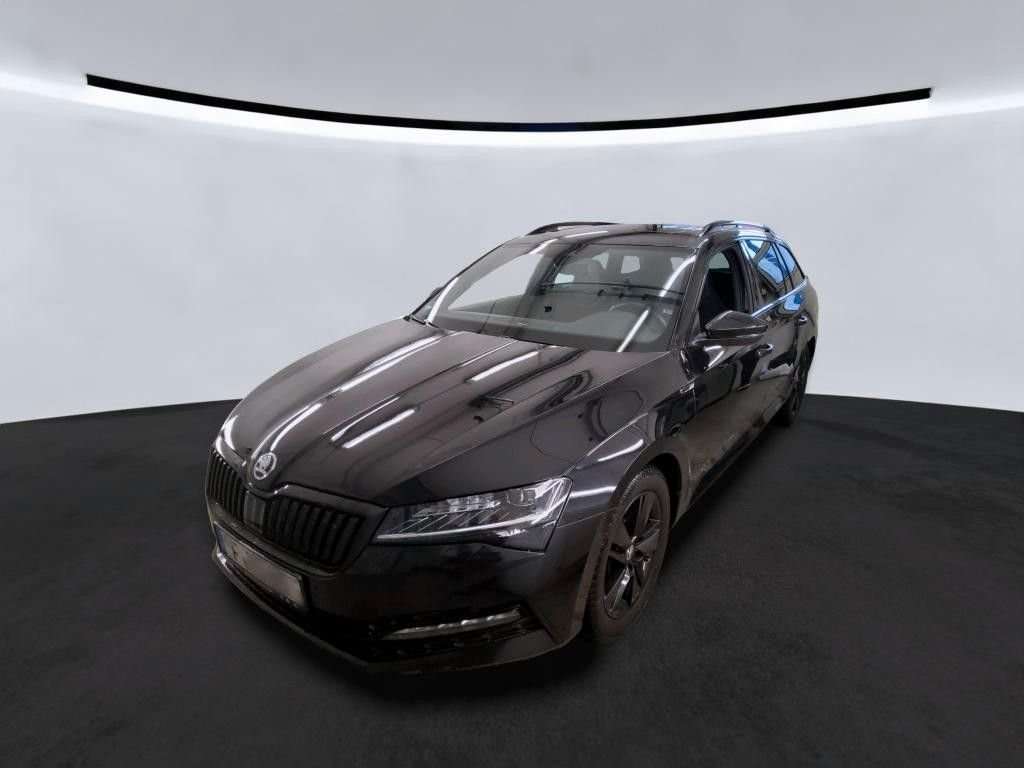 Fahrzeugbild eines Skoda Superb