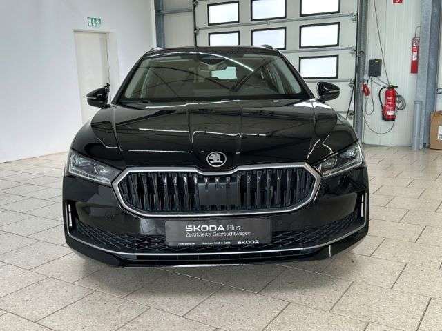 Fahrzeugbild eines Skoda Superb
