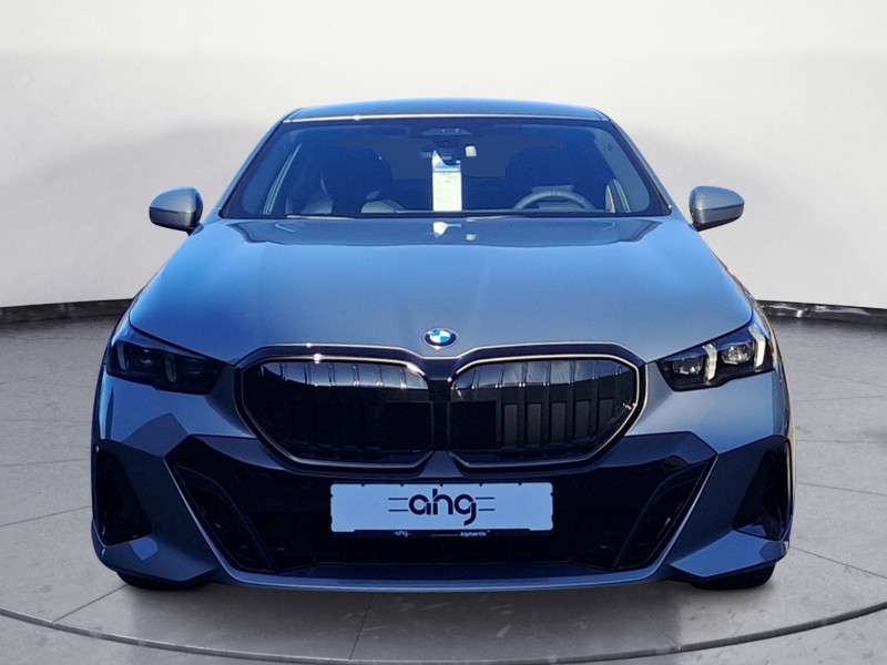 Fahrzeugbild eines BMW 5er-Reihe
