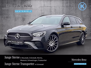 Schräge Frontansicht auf einen Mercedes-Benz E-Klasse , freigestellt