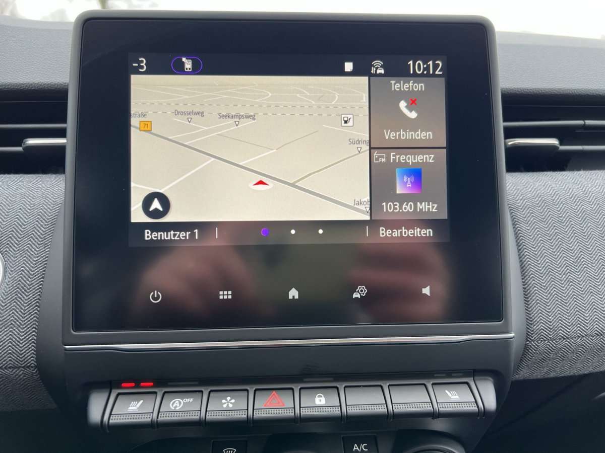Fahrzeugbild eines Renault Clio