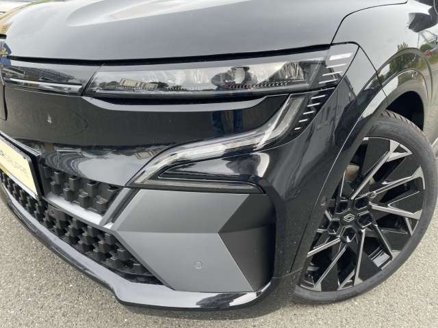 Fahrzeugbild eines Renault Megane E-TECH