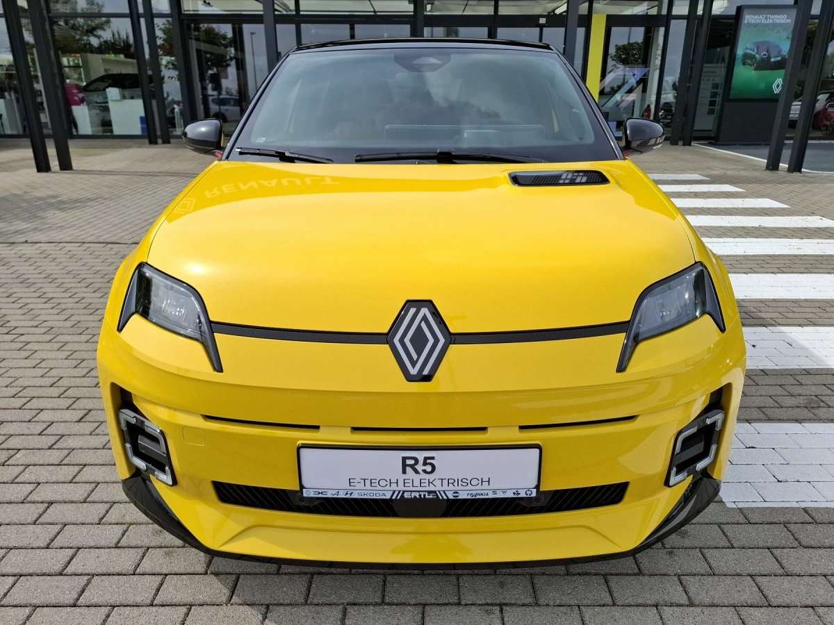 Fahrzeugbild eines Renault 5 E-TECH