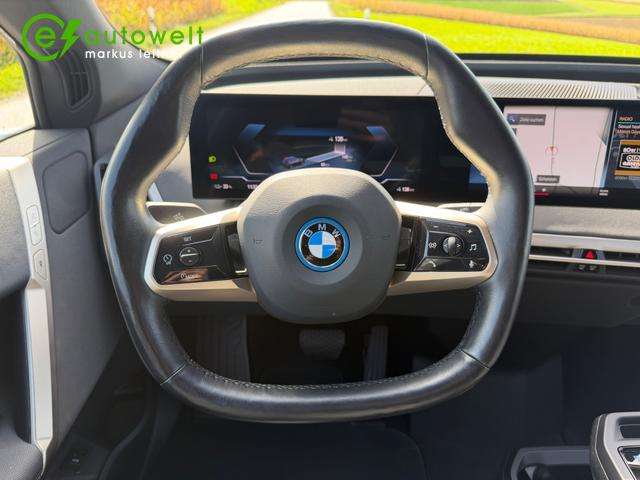 Fahrzeugbild eines BMW iX