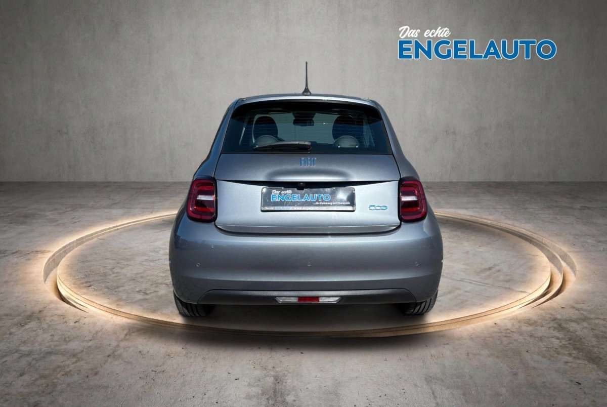 Fahrzeugbild eines Fiat 500