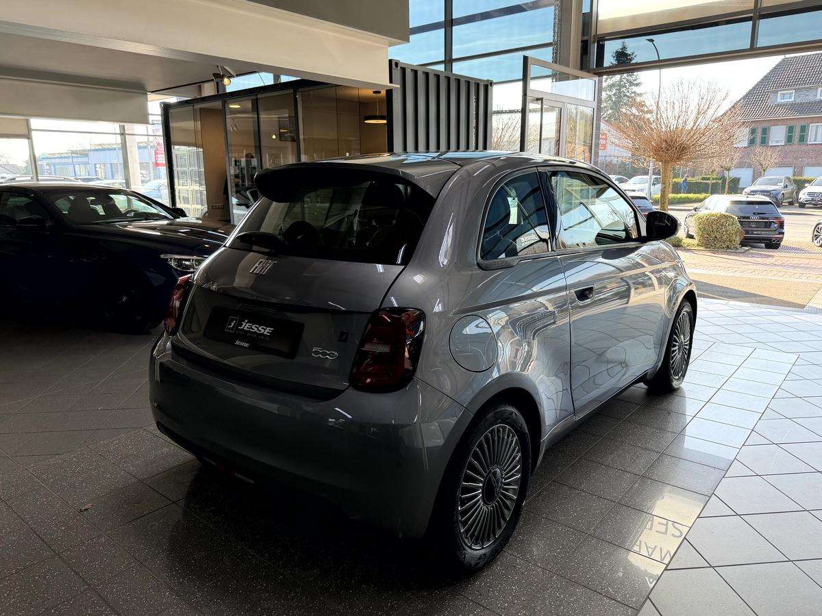 Fahrzeugbild eines Fiat 500