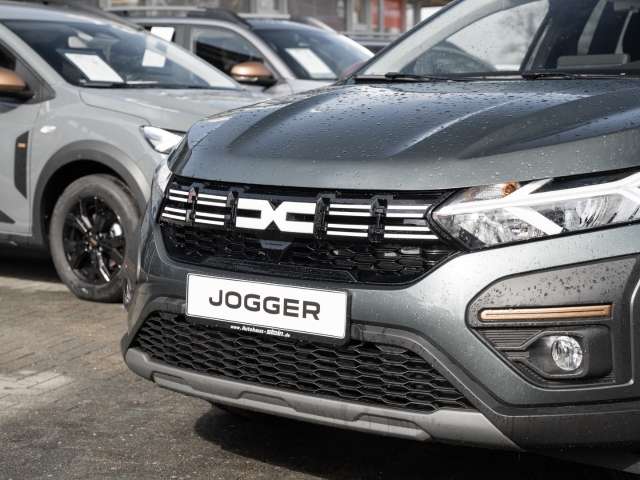 Fahrzeugbild eines Dacia Jogger