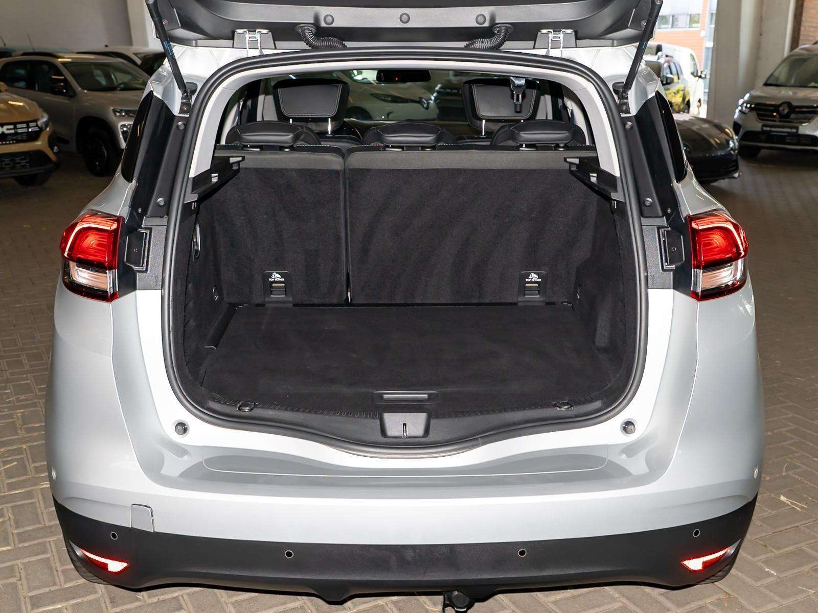 Fahrzeugbild eines Renault Scénic