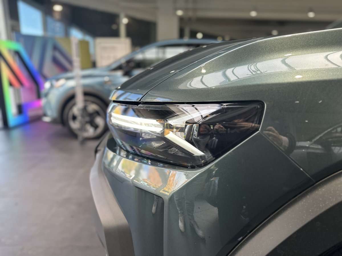 Fahrzeugbild eines Dacia Duster