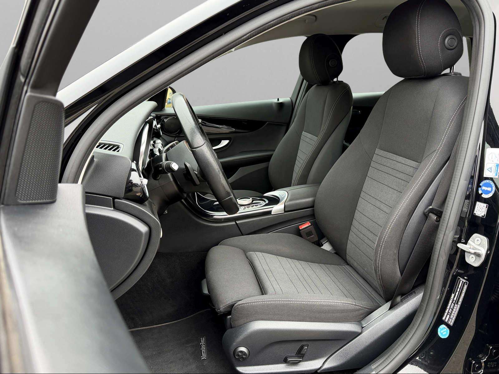 Fahrzeugbild eines Mercedes-Benz C-Klasse