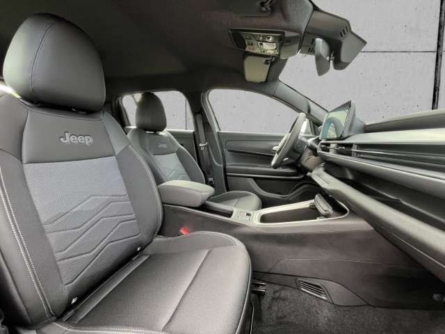 Fahrzeugbild eines Jeep Avenger