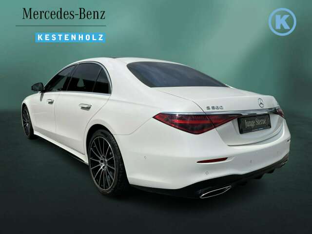 Fahrzeugbild eines Mercedes-Benz S-Klasse
