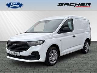 Schräge Frontansicht auf einen Ford Transit Connect , freigestellt