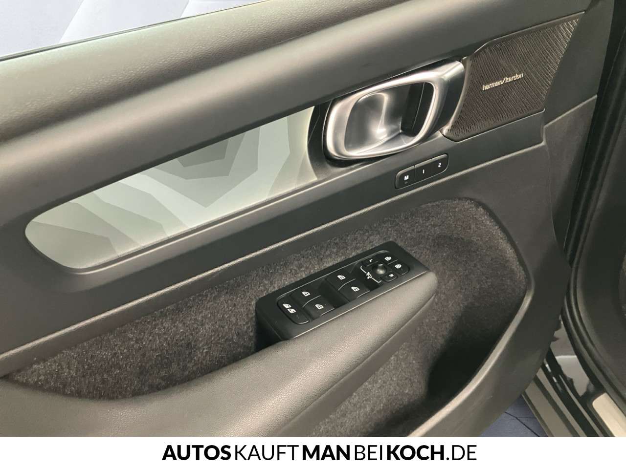 Fahrzeugbild eines Volvo XC40