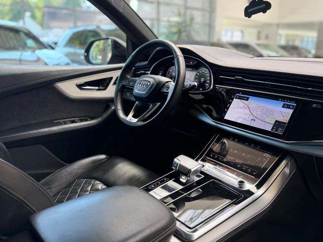 Fahrzeugbild eines Audi Q8
