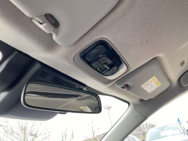 Fahrzeugbild eines Mazda Mazda2 Hybrid