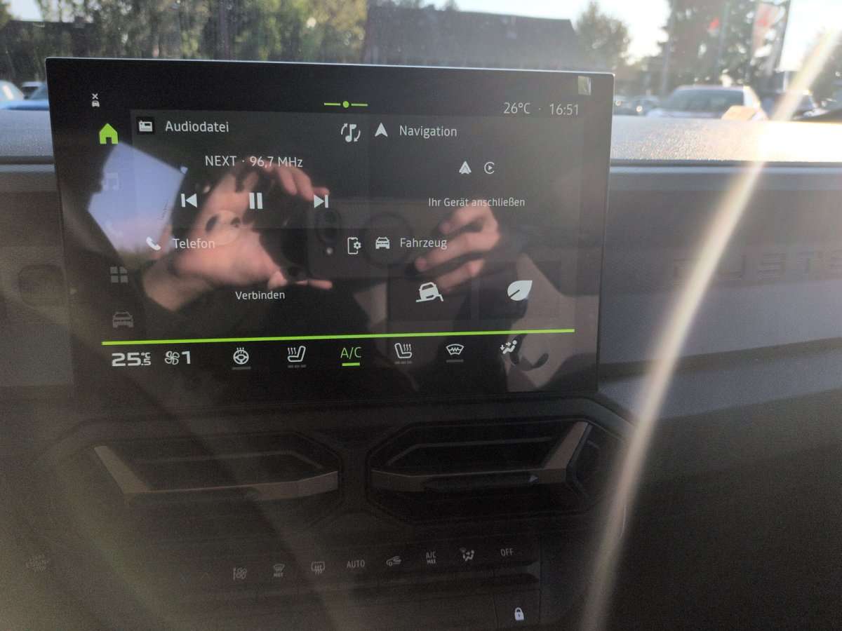 Fahrzeugbild eines Dacia Duster
