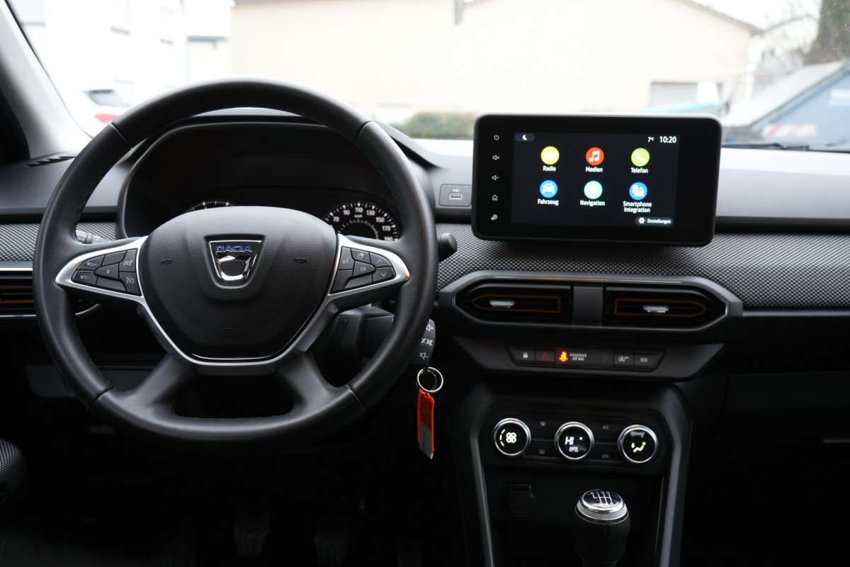 Fahrzeugbild eines Dacia Sandero