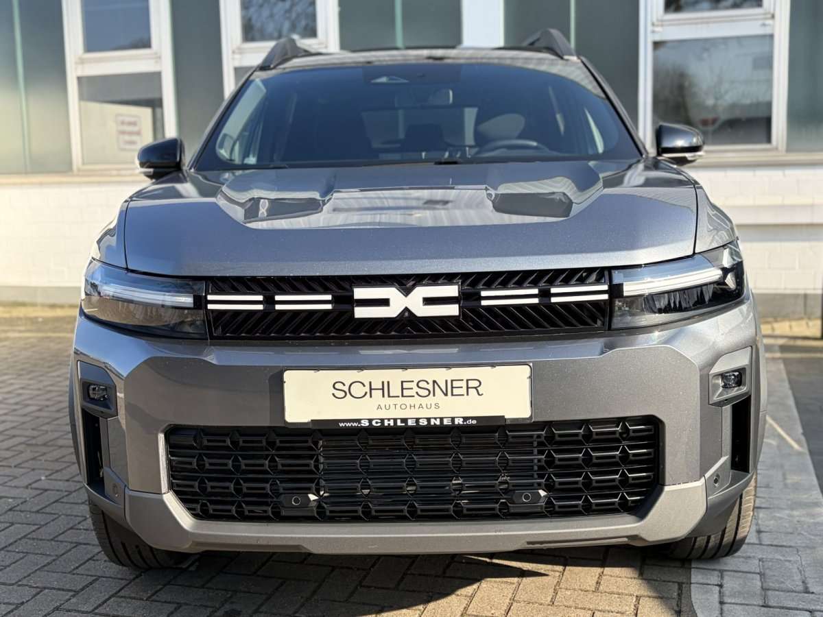 Fahrzeugbild eines Dacia Bigster