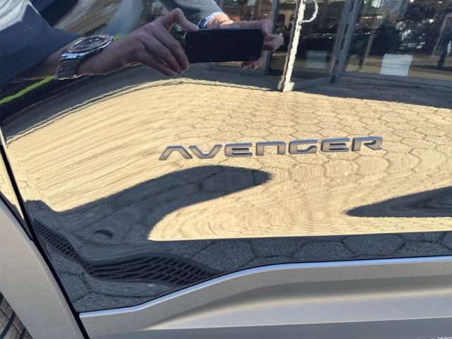 Fahrzeugbild eines Jeep Avenger