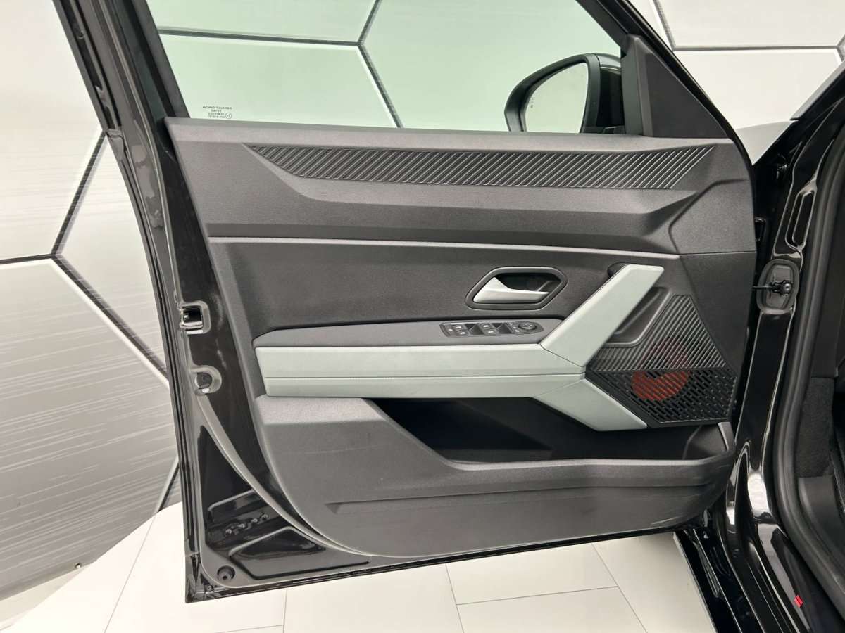 Fahrzeugbild eines Dacia Duster