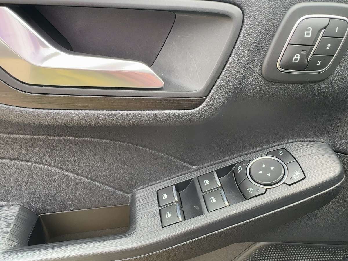 Fahrzeugbild eines Ford Kuga