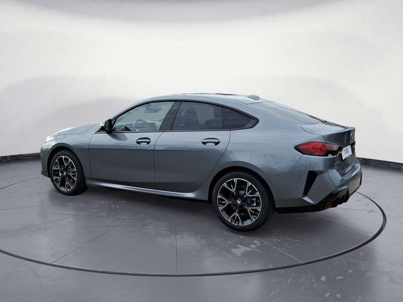 Fahrzeugbild eines BMW 2er-Reihe