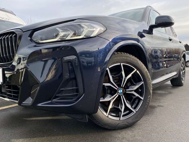 Fahrzeugbild eines BMW X3