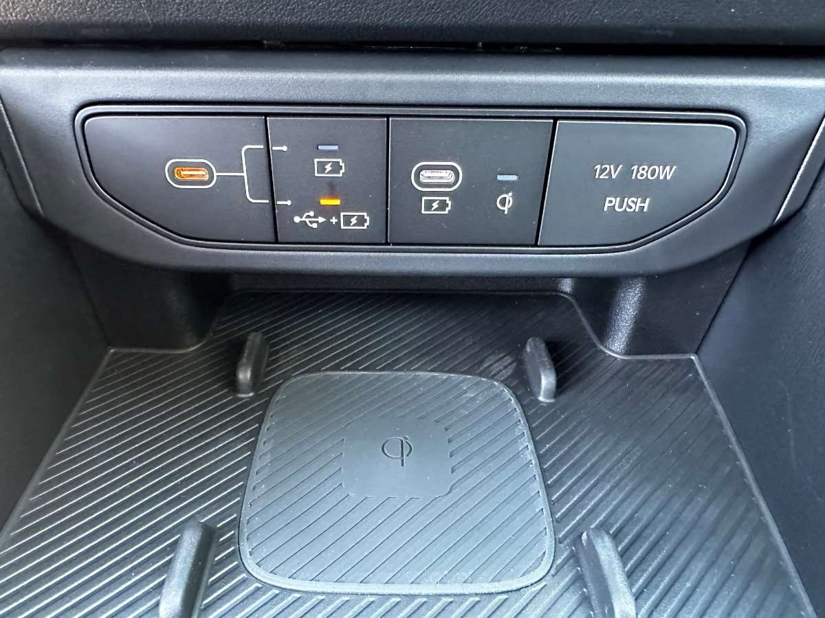 Fahrzeugbild eines Kia K4