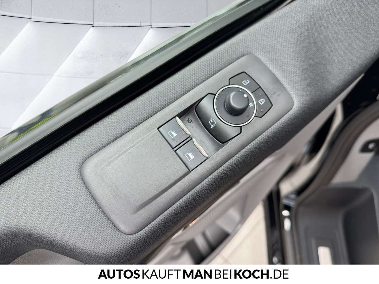 Fahrzeugbild eines Ford Tourneo Custom