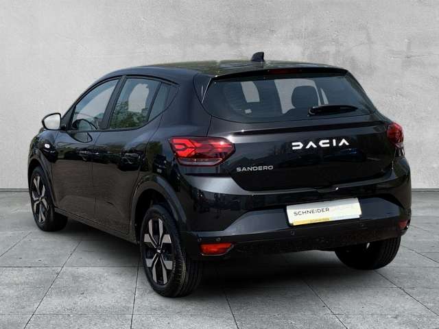 Fahrzeugbild eines Dacia Sandero