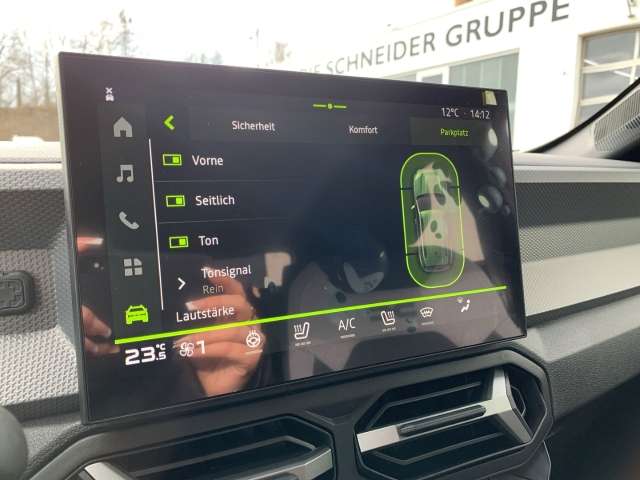 Fahrzeugbild eines Dacia Duster