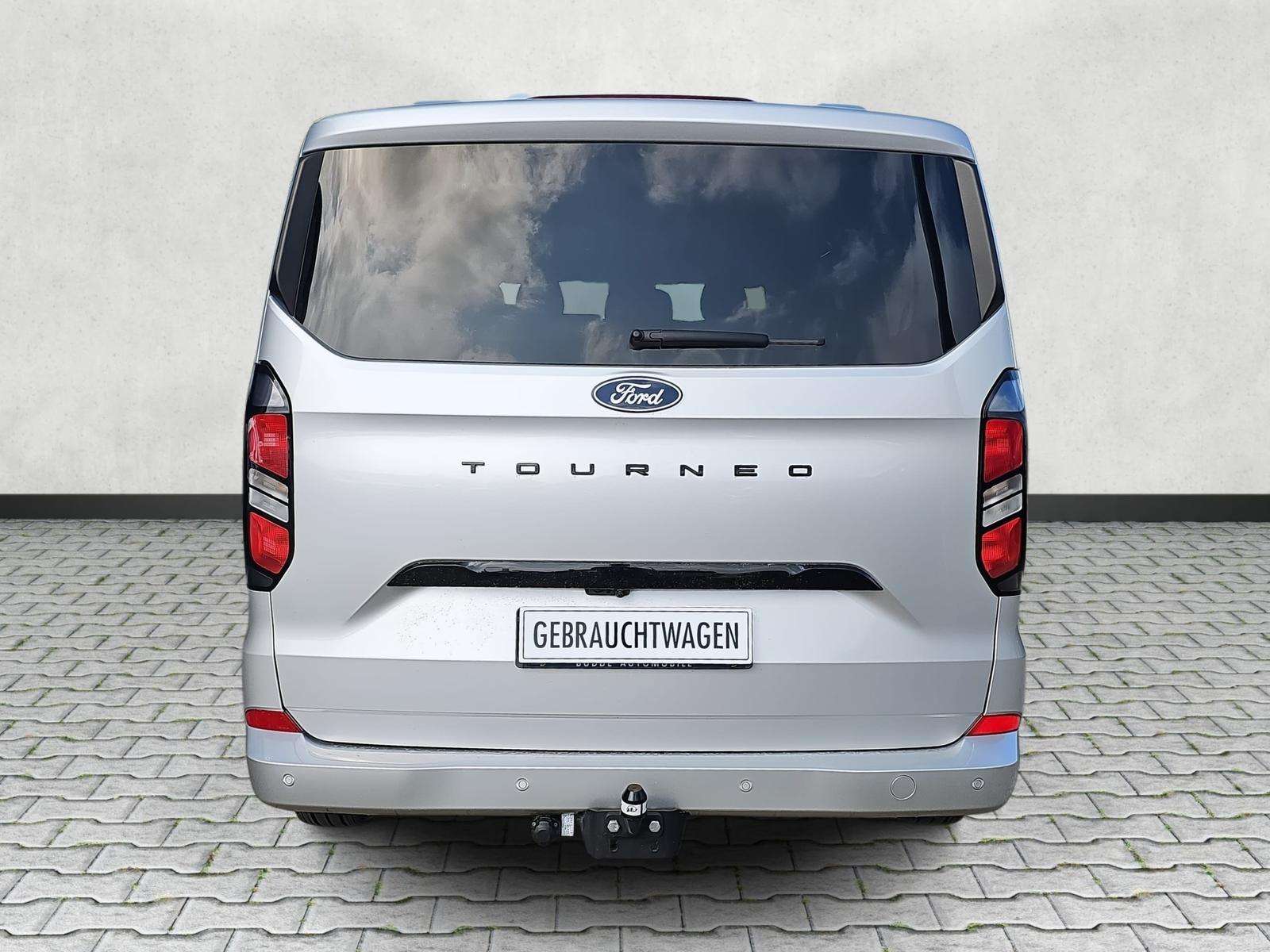 Fahrzeugbild eines Ford Tourneo Custom
