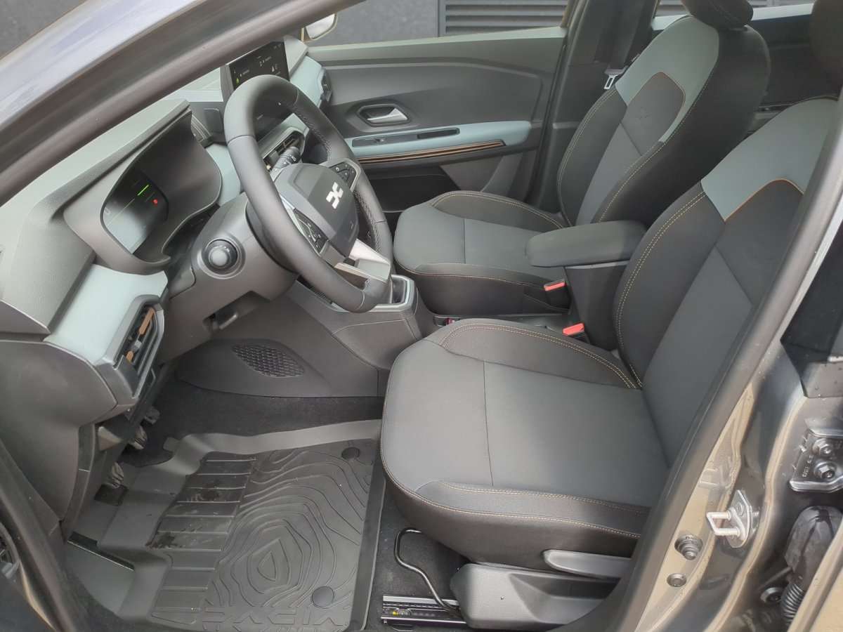 Fahrzeugbild eines Dacia Sandero