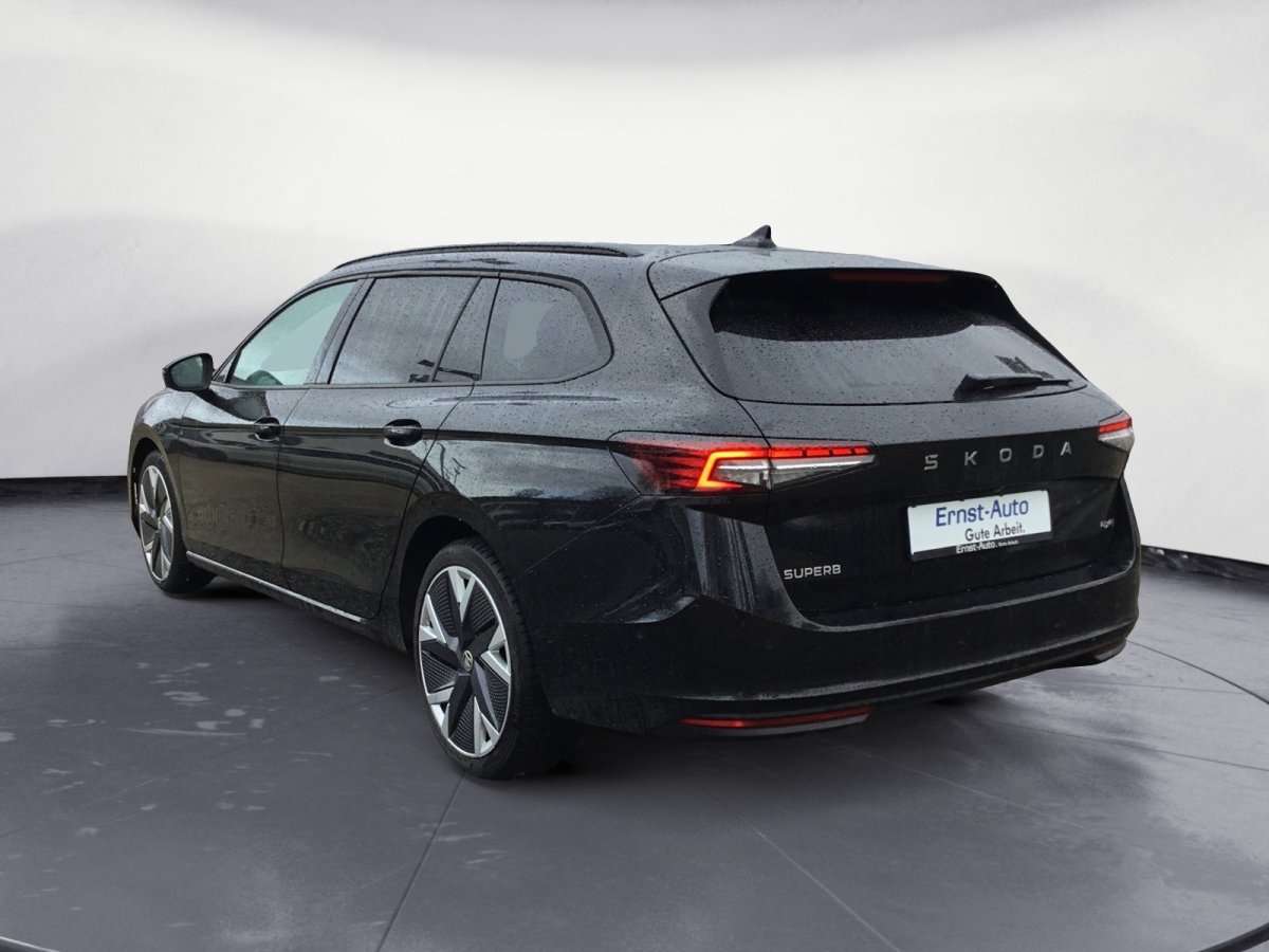 Fahrzeugbild eines Skoda Superb