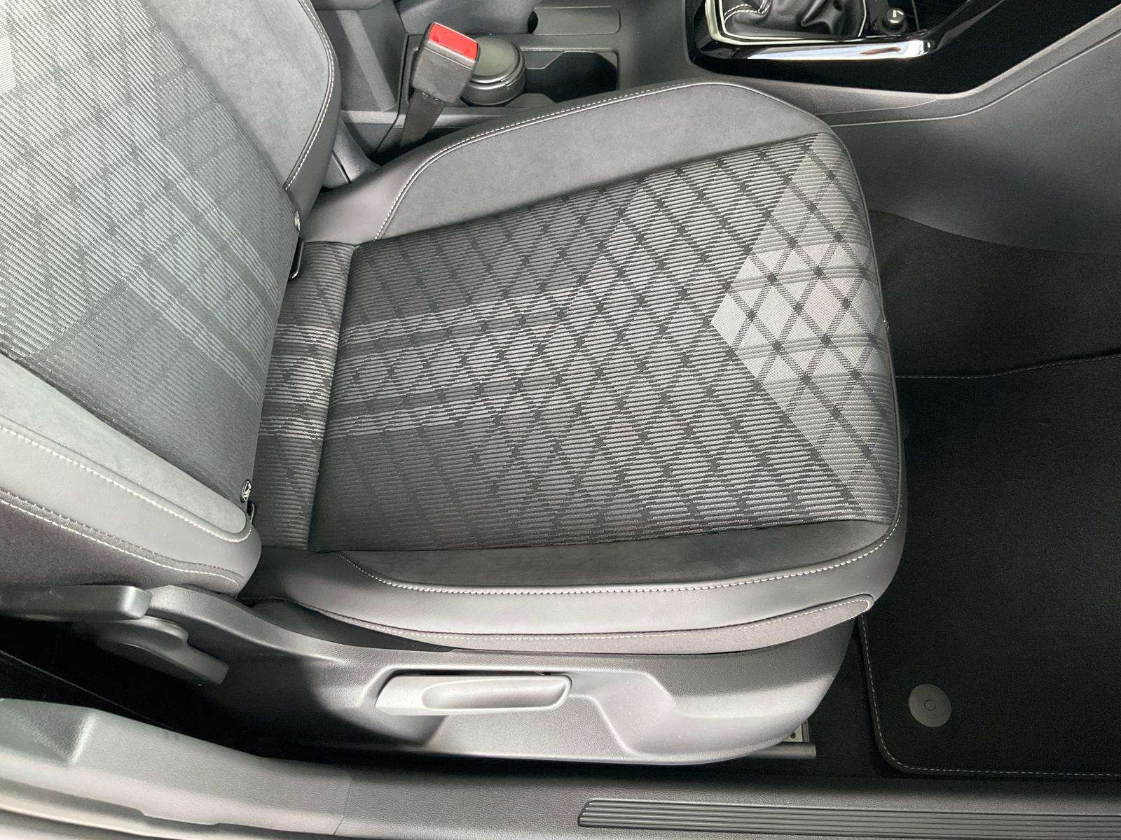 Fahrzeugbild eines Volkswagen T-Cross
