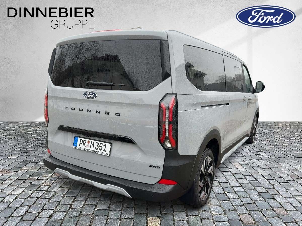 Fahrzeugbild eines Ford Tourneo Custom