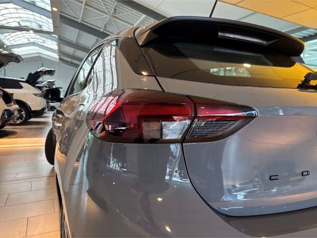 Fahrzeugbild eines Opel Corsa