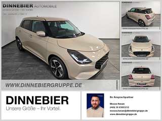 Schräge Frontansicht auf einen Suzuki Swift , freigestellt