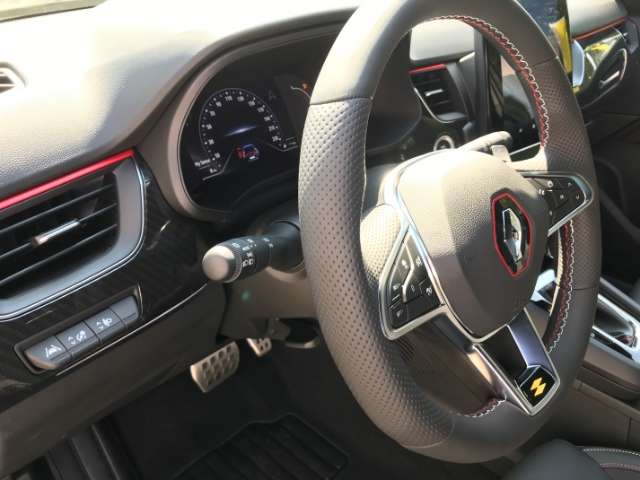 Fahrzeugbild eines Renault Arkana