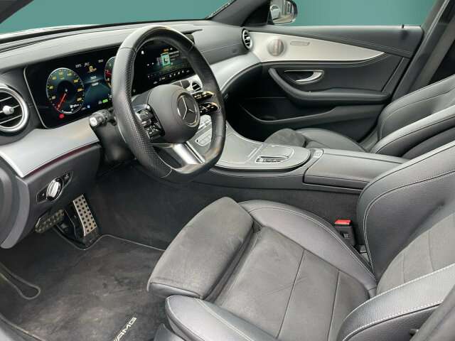 Fahrzeugbild eines Mercedes-Benz E-Klasse
