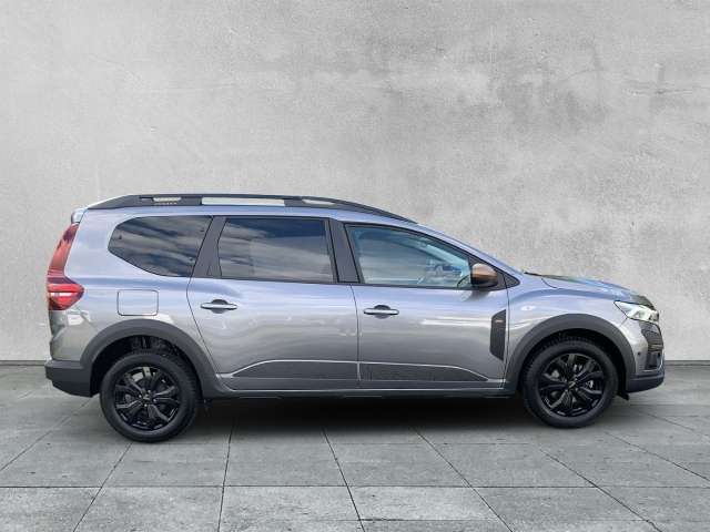 Fahrzeugbild eines Dacia Jogger